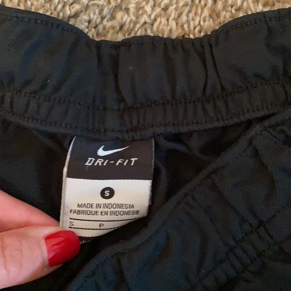 Women’s S Nike sweatpants - Picture 4 of 7